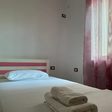 Velis2 Apartment Sarande